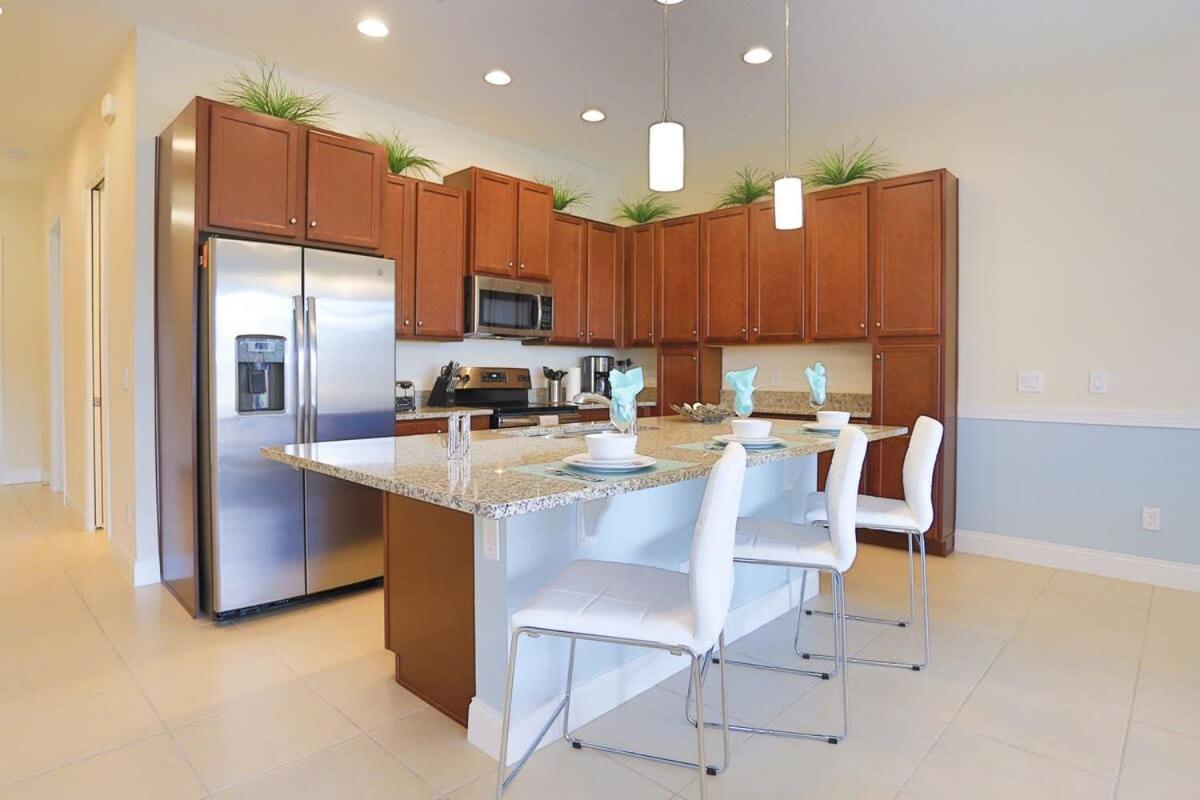 Splendid Four Bedroom W/ Pool @festival 154 Сasa de vacaciones Davenport