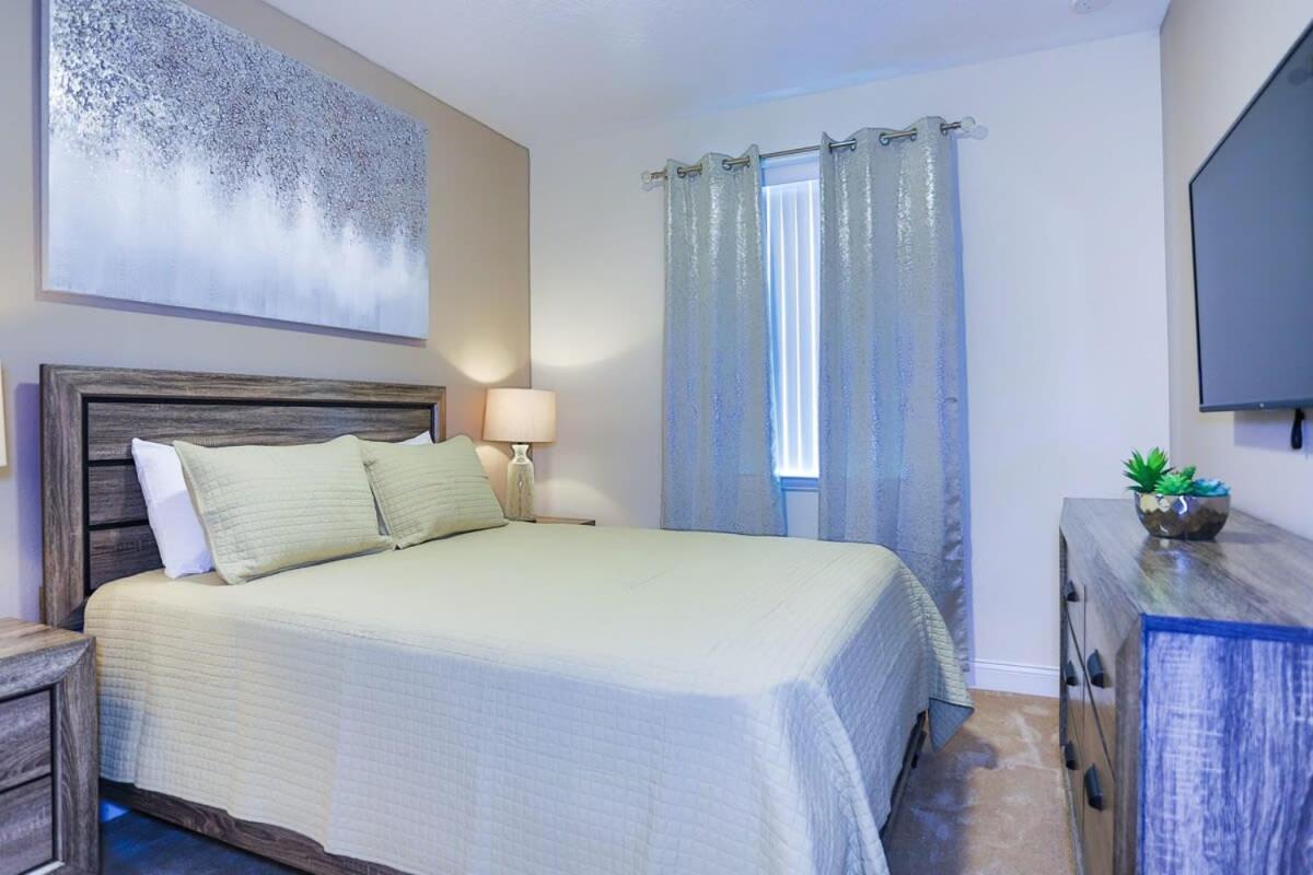 Splendid Four Bedroom W/ Pool @festival 154 Сasa de vacaciones Davenport