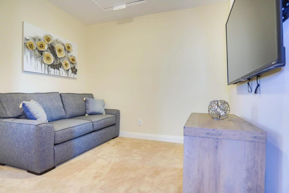 Splendid Four Bedroom W/ Pool @festival 154 *