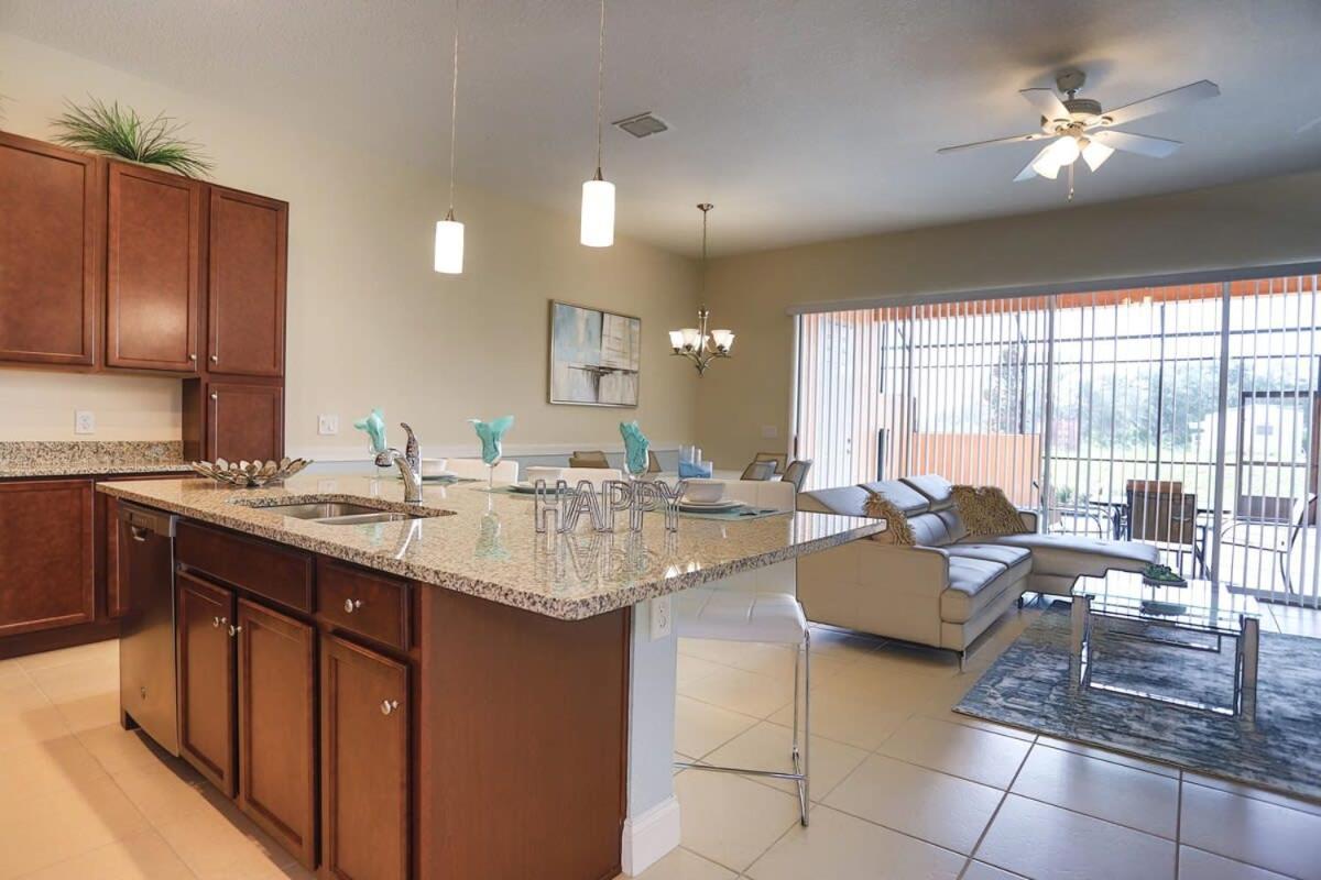 Splendid Four Bedroom W/ Pool @festival 154